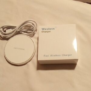 Wireless Fast Charger - White